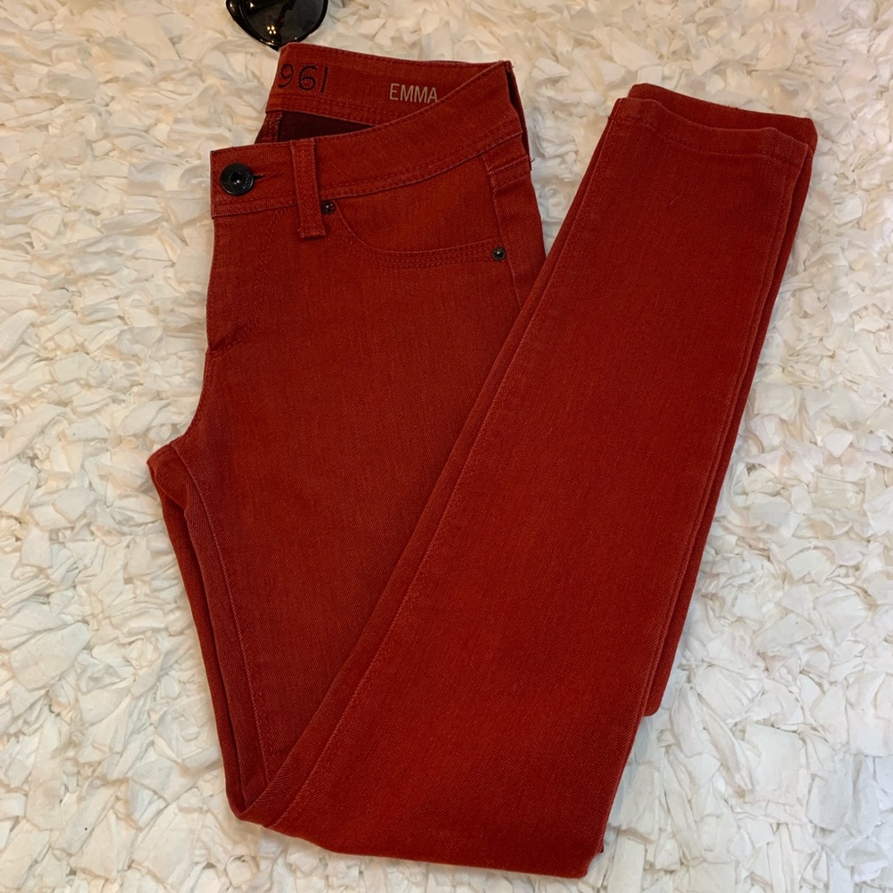 DL1961 Red Jeans. Emma 4way 360 - Picture 8 of 8